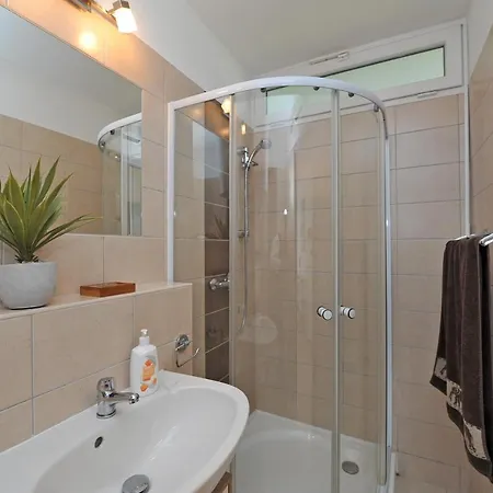 Bella Donna * באלאטונפורד