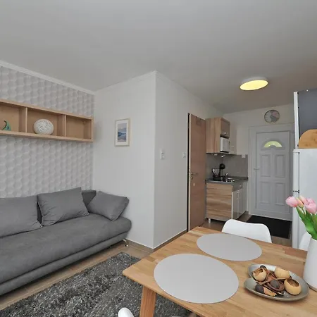 Bella Donna * באלאטונפורד